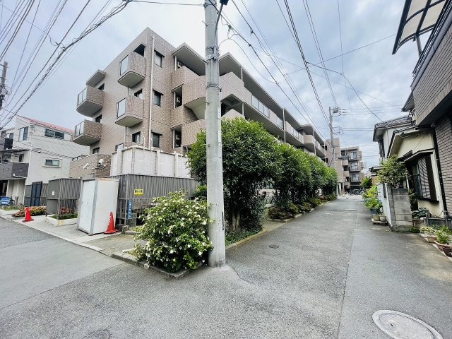 日神パレステージ志茂の外観
