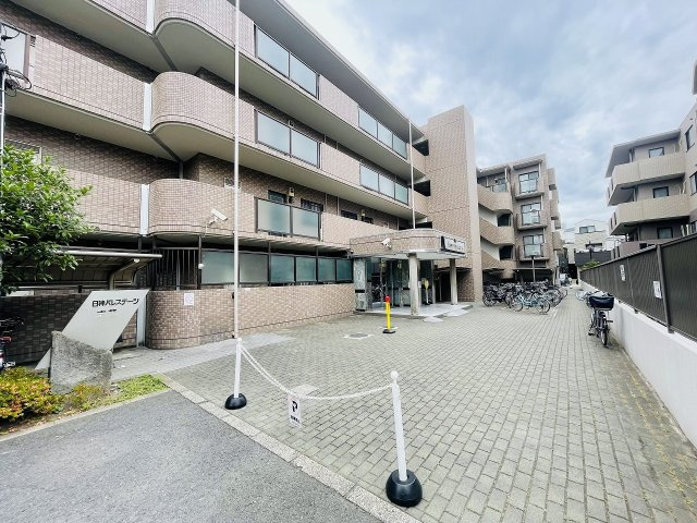日神パレステージ志茂の外観