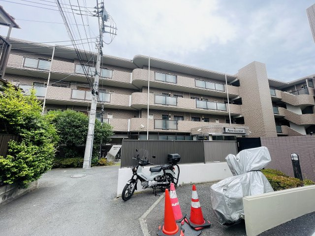 日神パレステージ志茂の外観