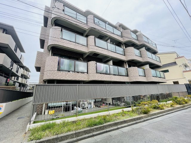 日神パレステージ志茂の外観