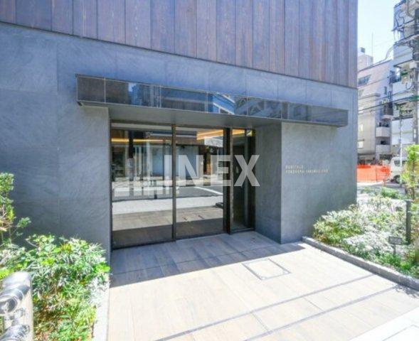 横浜市中区福富町西通の賃貸マンションのエントランス