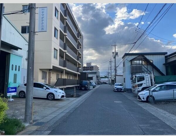 山木1-144倉庫の外観