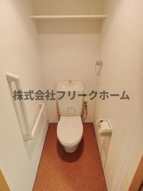 小金井市東町３丁目の賃貸マンションのトイレ