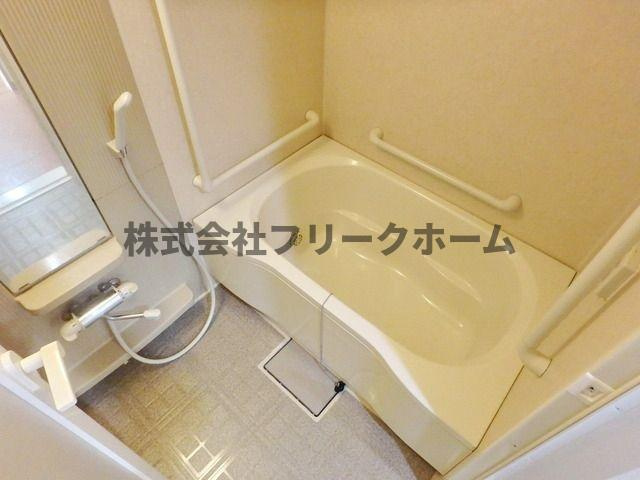 小金井市東町３丁目の賃貸マンションの浴室
