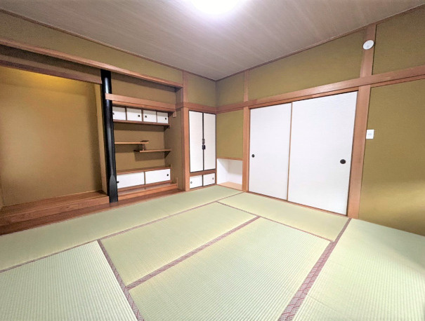 八代市　豊原上町（八代駅）2階建　7DKの和室|広々8帖の和室です
