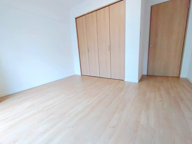 東建座間ハイツ２の洋室