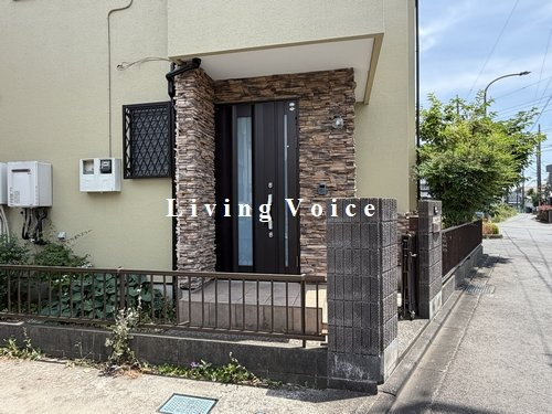 【玄関】 | 【仲介手数料０円】相模原市南区下溝　中古一戸建て | 相模原市南区下溝　中古一戸建て