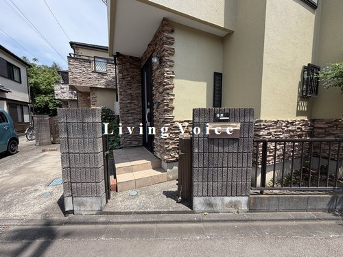 【エントランス】 | 【仲介手数料０円】相模原市南区下溝　中古一戸建て | 相模原市南区下溝　中古一戸建て