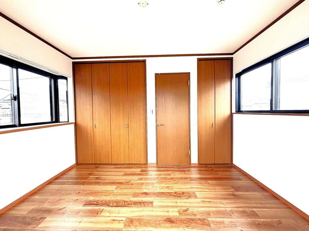 府中市紅葉丘１丁目の中古一戸建の収納
