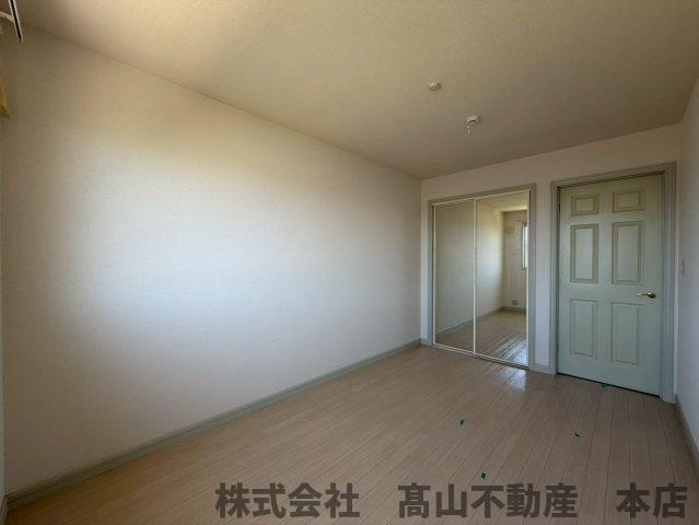 遠賀郡岡垣町大字吉木のアパートの洋室