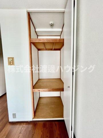 ヴィラージュみのお B棟の収納