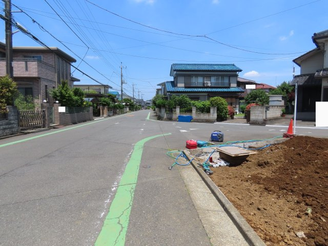 川越市かすみ野売地の前面道路含む現地写真