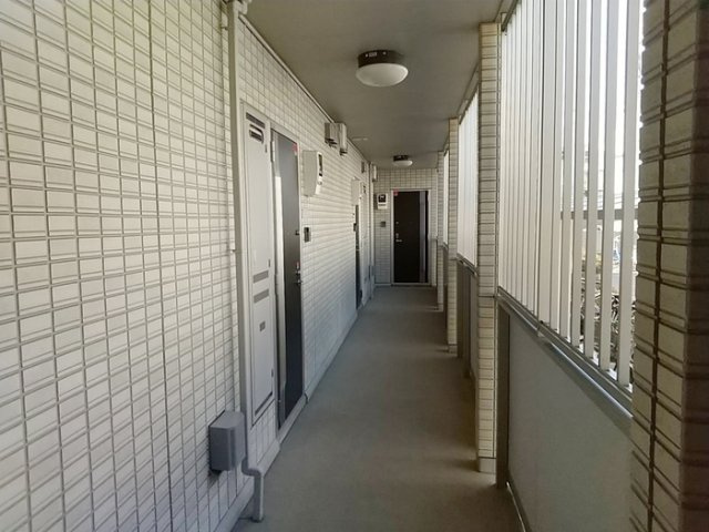 エスポワール　Ａのロビー