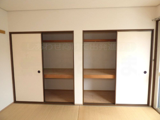 バイオレットハイツBの収納