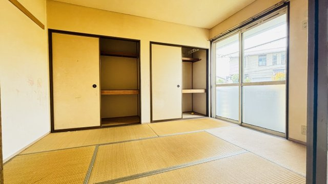 バイオレットハイツBの和室