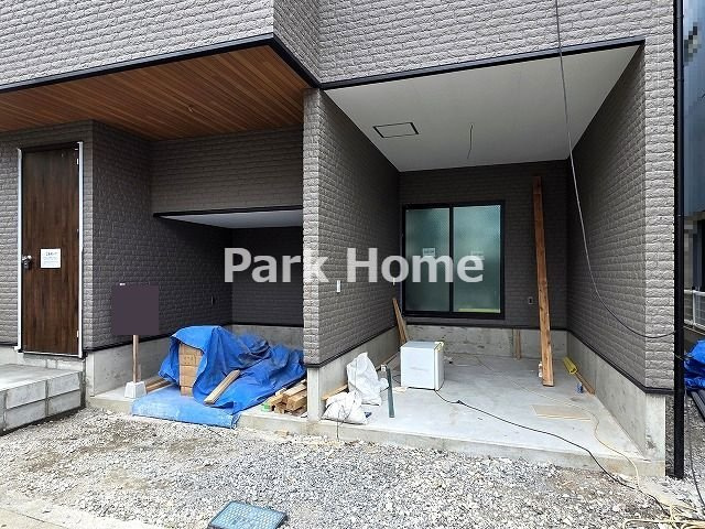 高知市旭駅前町　新築戸建ての駐車場|2026.5月末：建築中