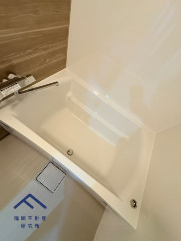 ロワールマンション古賀の浴室