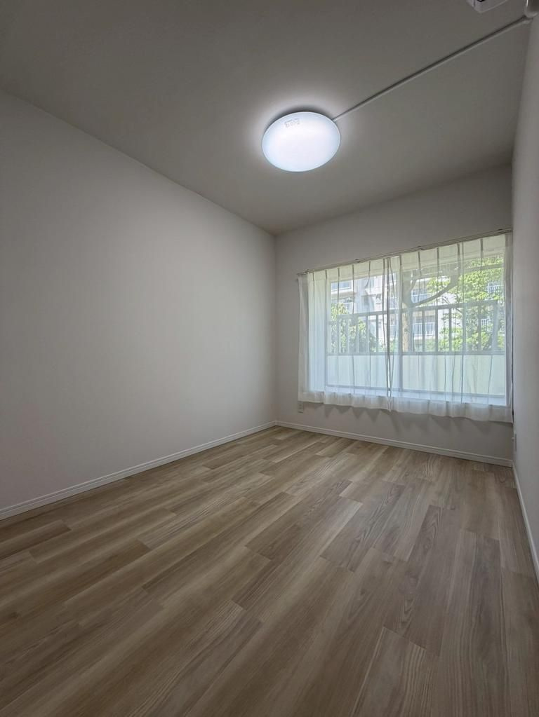 調布市染地３丁目の中古マンションの洋室