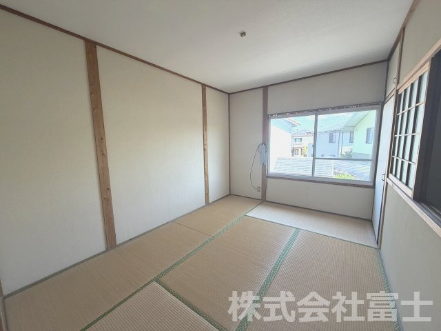 嘉村アパートの和室