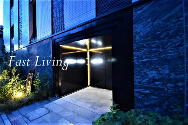 新宿区市谷左内町の賃貸マンションの外観
