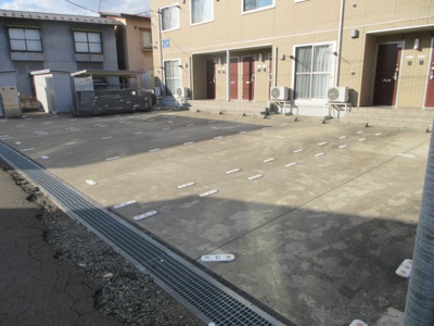 【駐車場】 | ラフィーネ山王