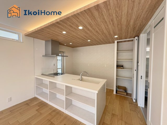 明石市大久保町谷八木　新築戸建のその他|【ホームページに現地動画掲載中】●年中無休：当日予約可●カウンターキッチン下は収納が豊富で便利です！
