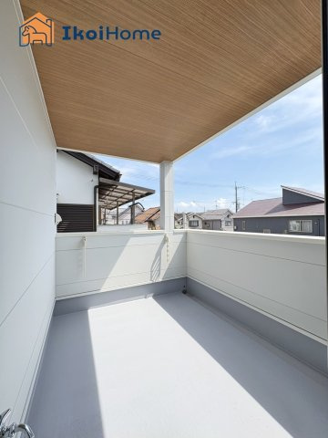 明石市大久保町谷八木　新築戸建のバルコニー|【ホームページに現地動画掲載中】●年中無休：当日予約可●バルコニーは屋根がついているので安心です。