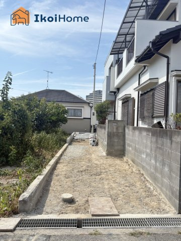 明石市大久保町谷八木　新築戸建の駐車場|【ホームページに現地動画掲載中】●年中無休：当日予約可●駅徒歩圏内ながらお車も1台駐車可能です！