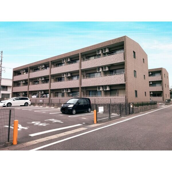 ヴィラ原山南館の外観