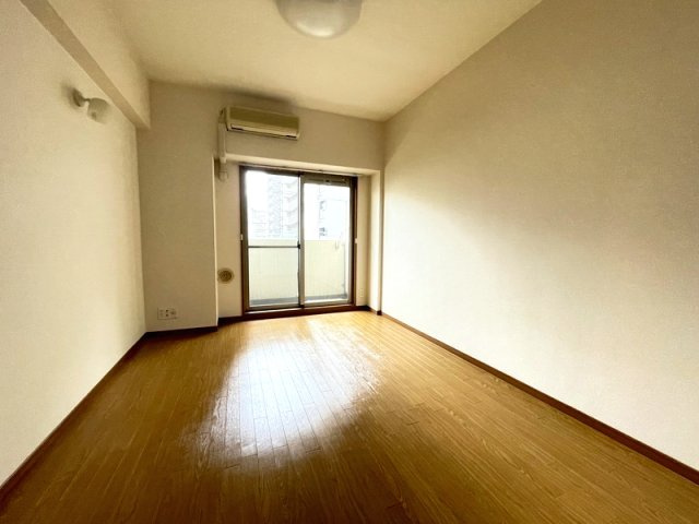 【居間・リビング】エステムヒルズ新大阪