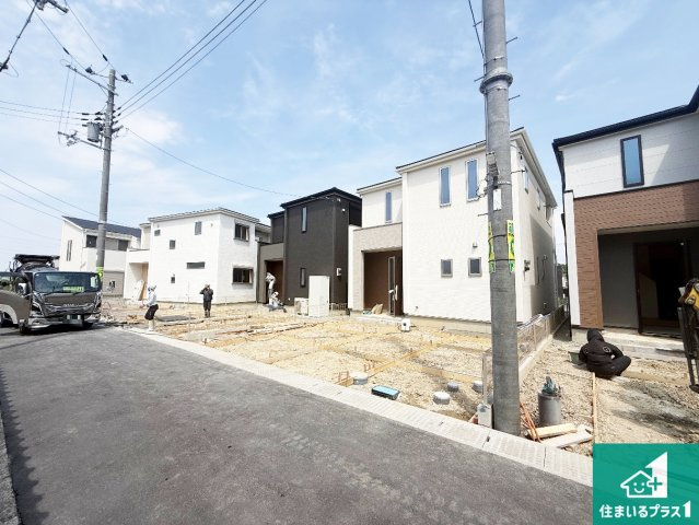 富田林市錦織北　第2期　新築一戸建ての外観|現在建築中！落ち着いた街並みで新生活を始めることが出来そう！周辺の物件も併せてご紹介させて頂きます！