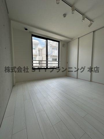 仲介手数料０円！quador名古屋WESTの居間・リビング