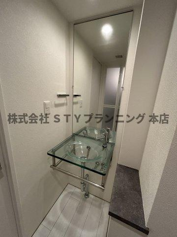 仲介手数料０円！quador名古屋WESTの独立洗面台
