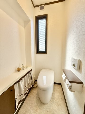 明石市魚住町金ヶ崎のトイレ|各階にトイレがあると、来客時にも気兼ねなく使うことができます！（2026/5/10撮影）