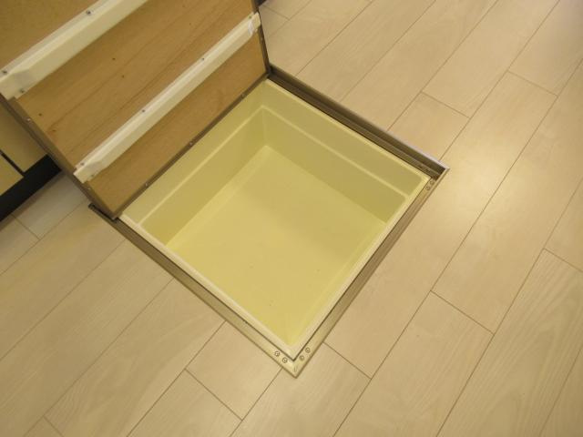 サンパレス白石の収納|床下収納