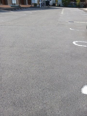 グラース　ブリーズ　Ⅱの駐車場|駐車場完備です