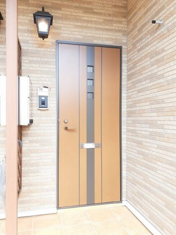 セレーナ潤　Ⅱのエントランス|建物の内部です