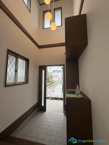 高座郡寒川町一之宮２丁目　中古戸建の玄関
