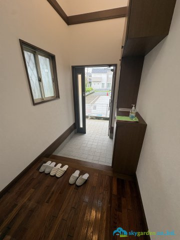高座郡寒川町一之宮２丁目　中古戸建の玄関