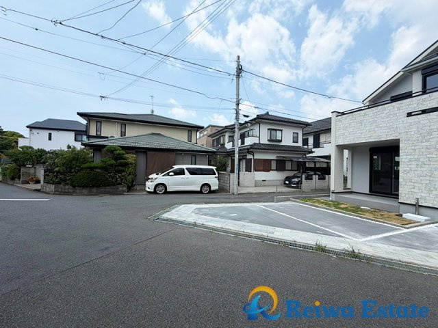 新築戸建　茅ヶ崎市室田3丁目の前面道路含む現地写真