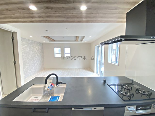 所沢市向陽町・全1棟　新築一戸建　～1部屋増やせる！～のキッチン|キッチンから眺望