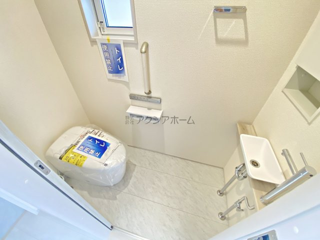 所沢市向陽町・全1棟　新築一戸建　～1部屋増やせる！～のトイレ|1Fトイレ