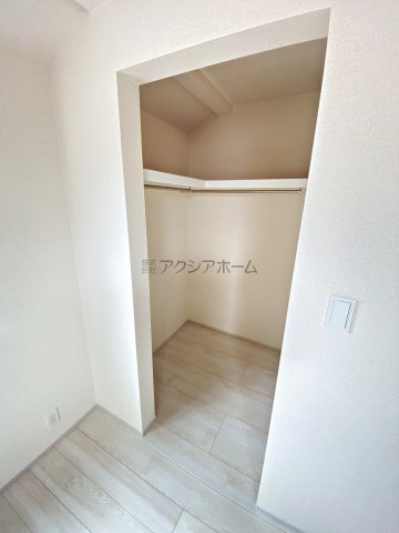 所沢市向陽町・全1棟　新築一戸建　～1部屋増やせる！～の寝室|2F洋室6.0帖のウォークインクローゼット