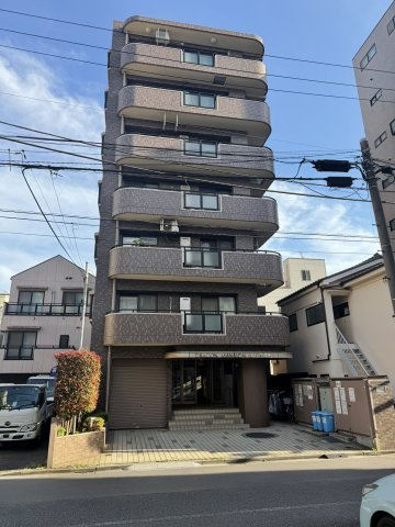 ドラゴンマンション森下１番館の外観|落ち着いたブラウン系タイルを基調とした外観が街並みに調和。