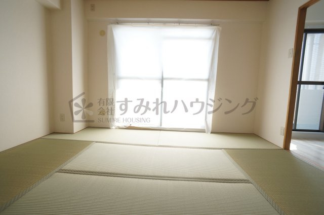グランドゥール平井の和室|参考、同建物・同間取りの号室