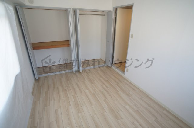 グランドゥール平井の寝室|参考、同建物・同間取りの号室