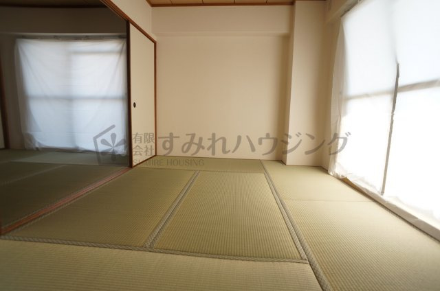 グランドゥール平井の和室|参考、同建物・同間取りの号室