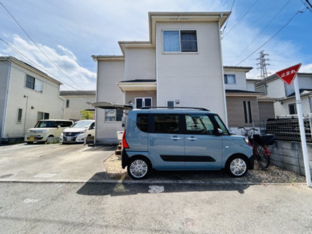 あきる野市上代継　中古住宅☆駅徒歩約10分☆の駐車場