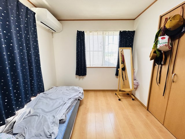 あきる野市上代継　中古住宅☆駅徒歩約10分☆の洋室