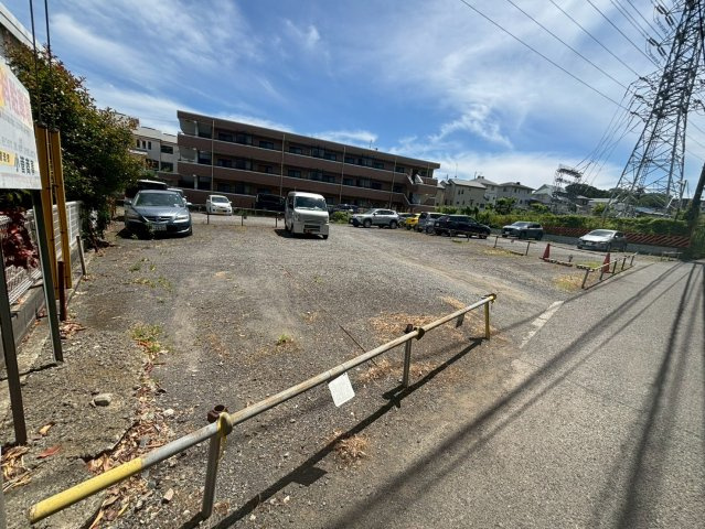 伊勢原市　駐車場